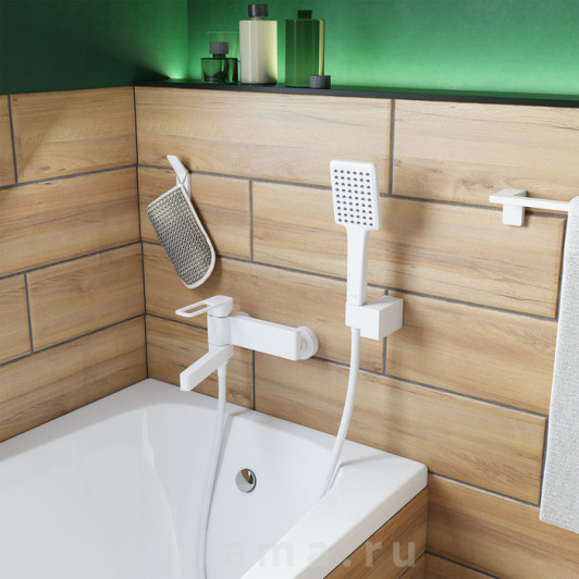 Смеситель IDDIS Slide SLIWT00i02 для ванны с душем, белый plama.ru
